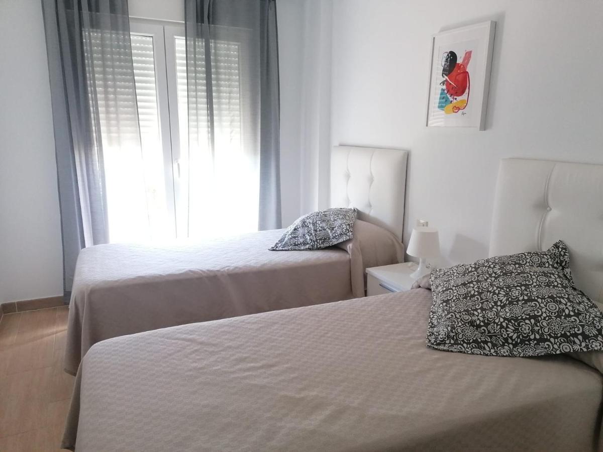 Agradable Casa Adosada Con Piscina 萨阿拉德洛斯阿图内斯 外观 照片
