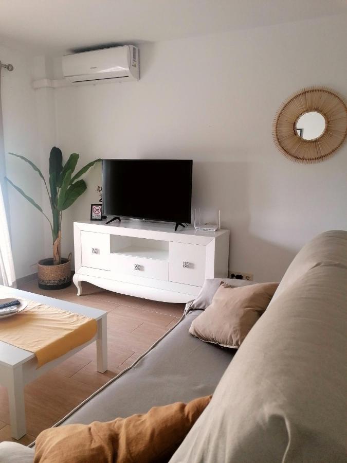 Agradable Casa Adosada Con Piscina 萨阿拉德洛斯阿图内斯 外观 照片